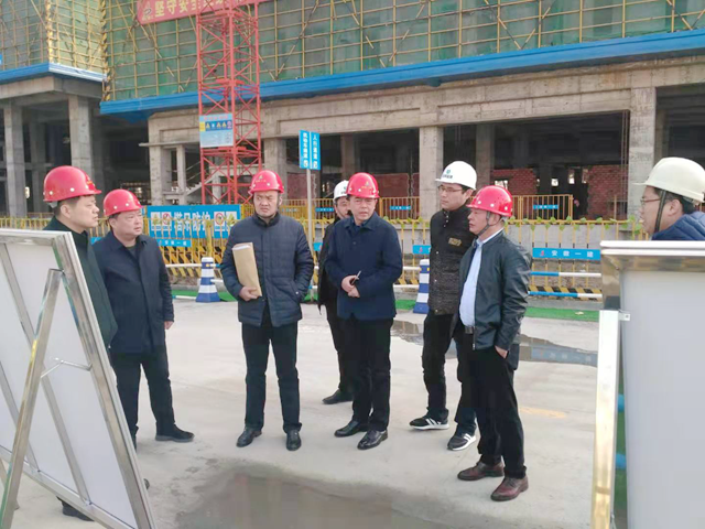 合肥市总工会副主席张敬一行赴安徽一建合肥市工人文化宫项目调研