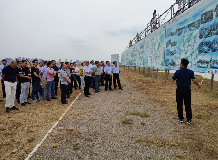 集团公司召开2018年度优异项目现场观摩会