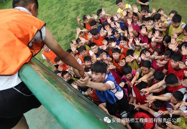 又是一年“新”来到 ——路桥集团2018年新员工入职培训圆满落幕