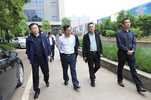 安徽365英国上市技师学院张卫东院长率班子成员及中层干部赴浙江衢州学习考察