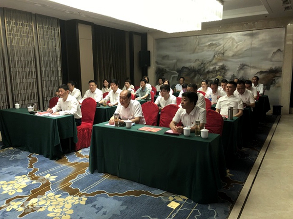 讲述党史故事 传承红色基因——服务中心开展党史学习教育宣讲