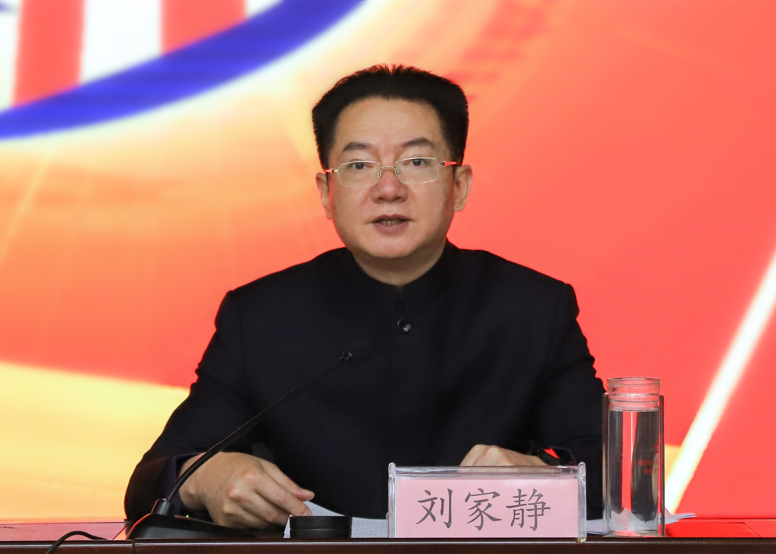 365英国上市控股有限公司2021年岁情聚会胜利召开