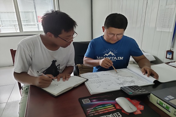 安徽路港“学史崇德，，，，，，践行我的单位观”系列报道2：通俗中的坚守，，，，，，奉献中的继续