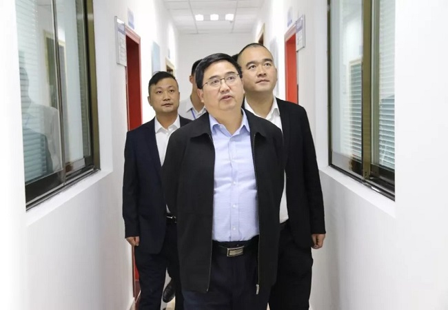 路桥集团党委副书记、总司理欧阳志宜一行赴西藏地区项目调研指导事情