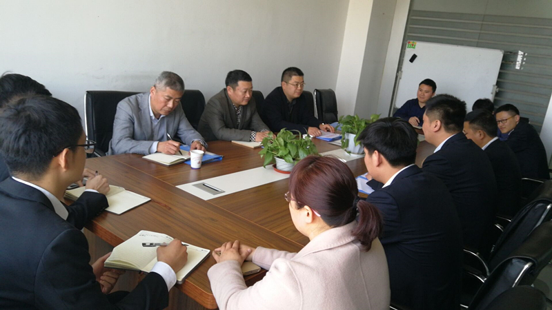 层层转达全笼罩 统筹推进保落实