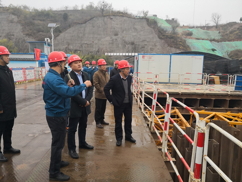 安建建材总司理钱叶琳一行赴陕西分公司及西北市场调研考察