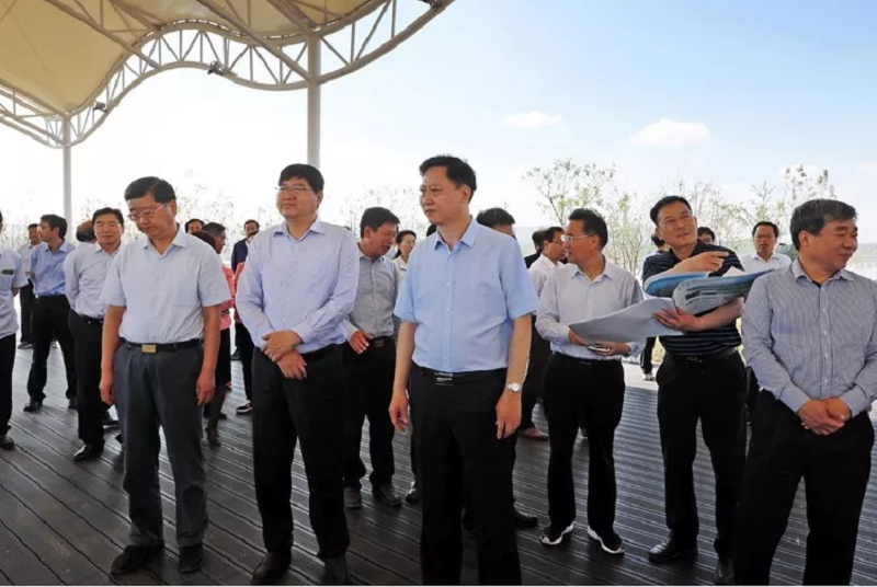 淮北市委书记黄晓武、市长戴启远率队赴安建投资淮北中湖项目旅行指导