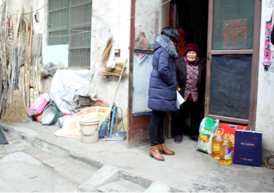 安建地产落实十九大“精准扶贫、精准脱贫”理念系列报道一：扶贫济困送温暖 责任国企献爱心