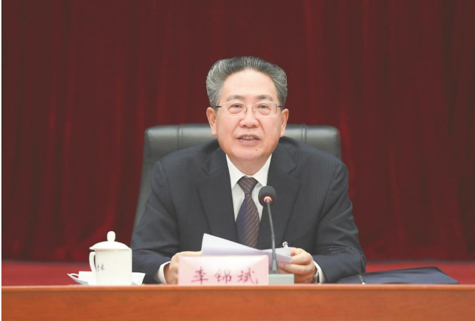 李锦斌在审查国民经济和社会生长第十四个五年妄想和二○三五年远景目的纲要草案时指出 驻足新生长阶段贯彻新生长理念构建新生长名堂 奋力谱写周全建设社会主义现代化国家安徽篇章