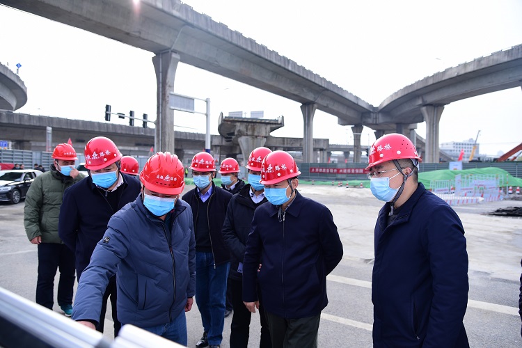 赵时运深入部分在肥施工项目走访慰问