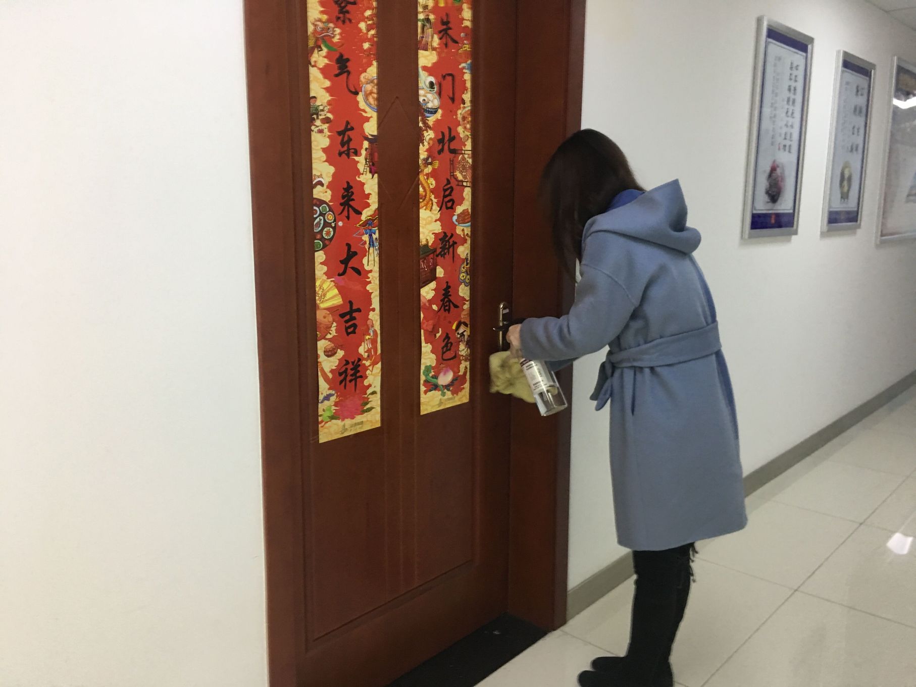“战‘疫’领先锋、温暖伴您行”——安建财务公司团支部开展疫情防控自愿服务活动