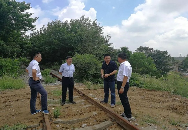 路桥集团党委副书记、总司理欧阳志宜赴芜合改扩建三标项目部调研