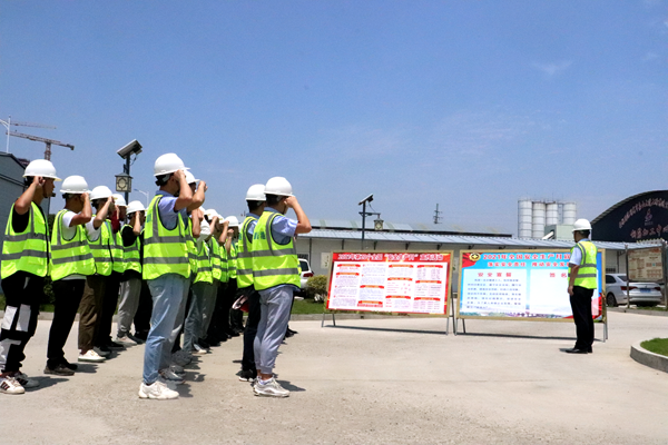 安徽路港“庆祝建党100周年”系列报道6：周全开展“清静生产月”宣誓及署名活动 营造优异清静情形