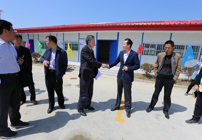 合肥市交通运输局党委书记、局长方世文一行莅临路桥集团S316巢庐路改365英国上市程一标段调研指导事情