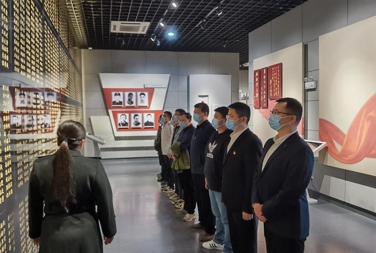 安建投资阜阳PPP项目开展“学党史思念革命先烈”主题党日活动