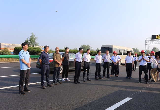 合肥市人大代表莅临路桥集团合安高速改扩建01标调研