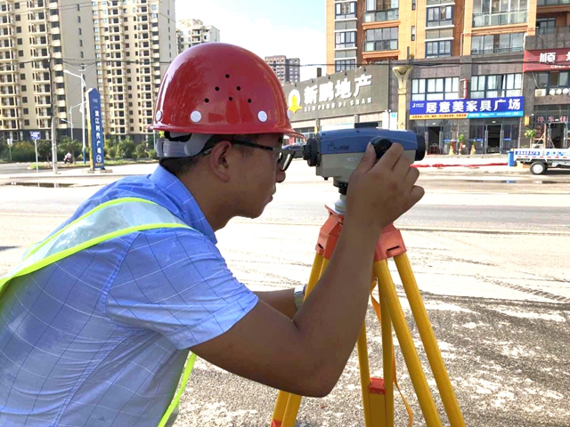 新时代的路港青年之五：我是建设一块砖，，，，那里需要那里搬