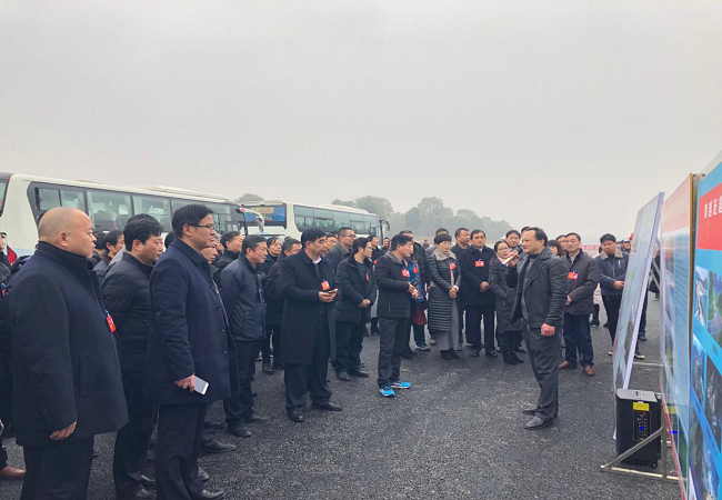 庐江县“两会”代表团莅临路桥集团S316巢庐路改365英国上市程一标段项目调研