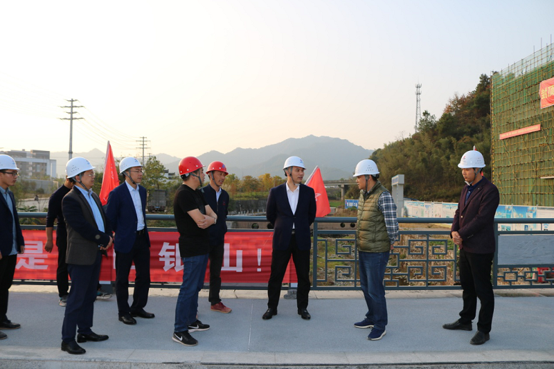安建投资公司总司理朱忠明一行赴绩溪PPP项目调研