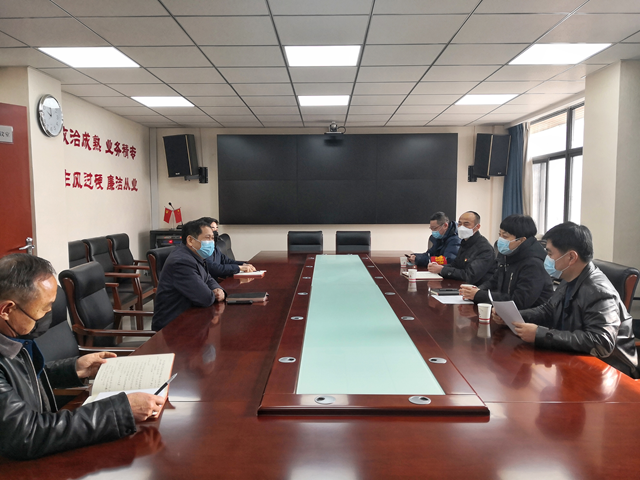 蜀山戋戋长王海霞一行莅临安徽一建调研