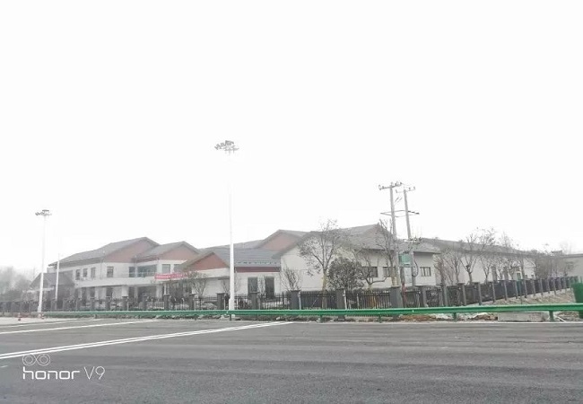 路桥集团芜合高速改扩建三标提前完成柘皋收费站启用准备事情