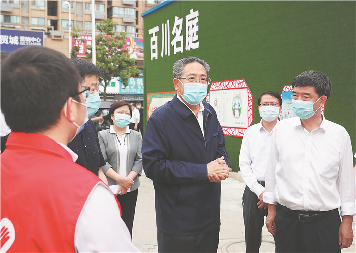 李锦斌在六安合肥指导督导疫情防控事情时强调 科学精准坚决有力阻断疫情扩散 确保人民群众生命清静身体康健