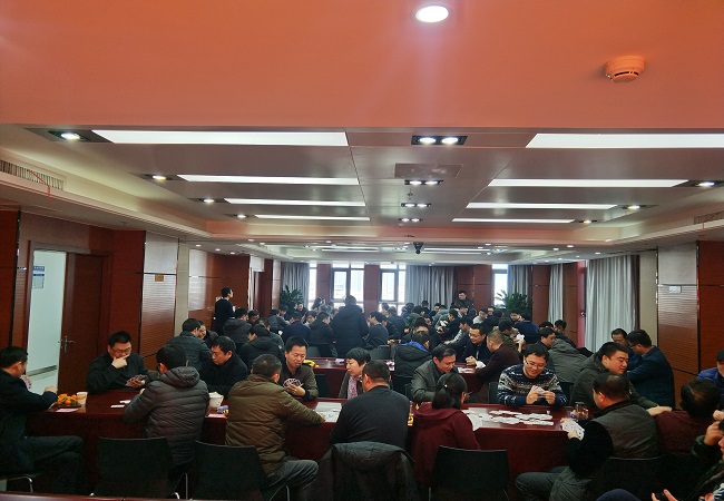 路桥集团举行第二届“迎新春”掼蛋角逐