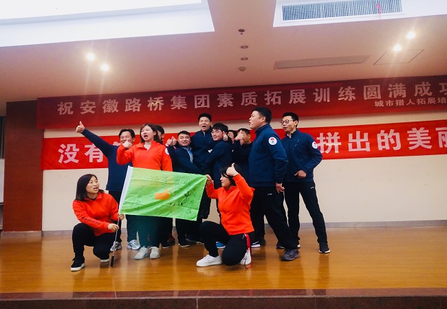 只有拼出的漂亮  没有等来的绚烂