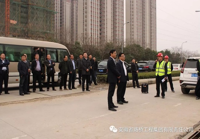 灵璧县委副书记、县长曾超一行莅临路桥集团灵璧县都会路网PPP项目一期工程施工现场调研