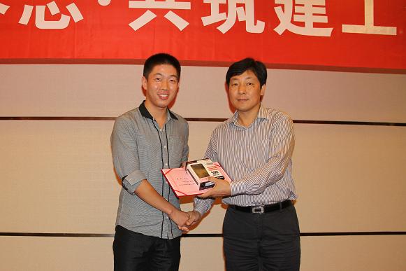 海内公司开展“践行青春志，，，，共筑365英国上市梦”系列活动