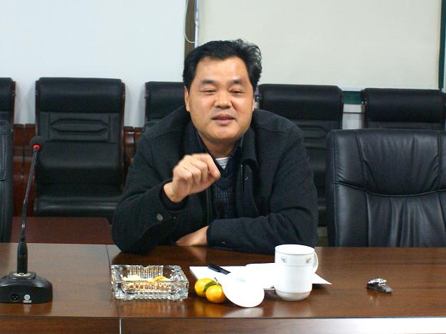 集团公司党委副书记、副董事长、总司理赵时运一行莅临省建科院调研指导事情