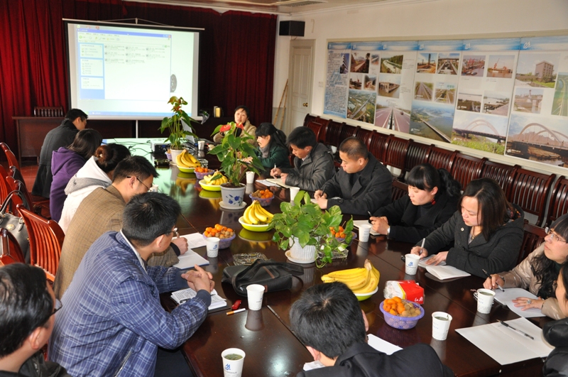 集团公司团委召开利比亚回国青年座谈会
