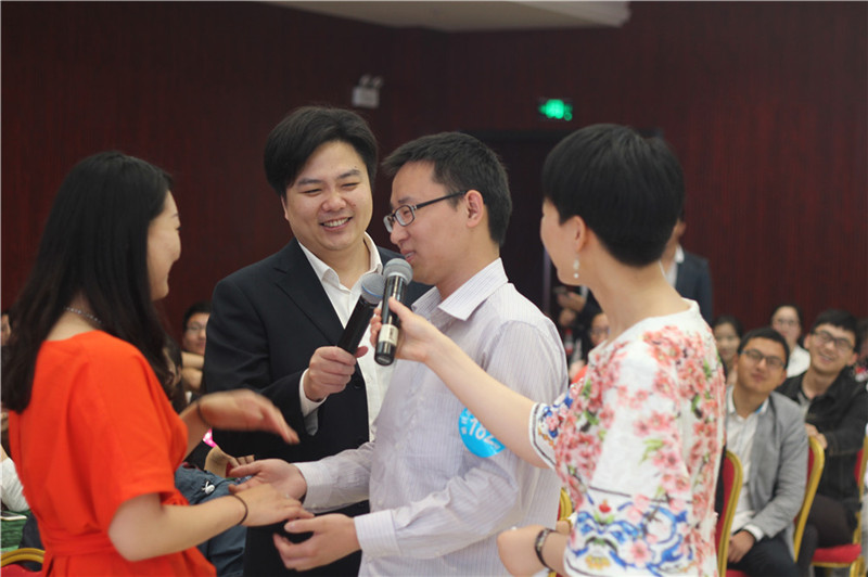 365英国上市举行未婚青年联谊会