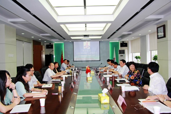 省审计厅及内审协会向导到365英国上市集团调研指导