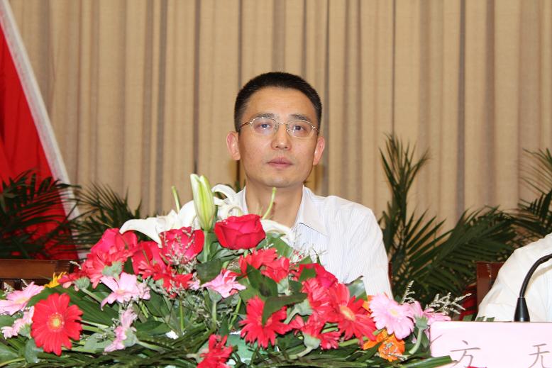 365英国上市召开庆祝建党91周年暨“两先两优”表扬、创先争优履历交流会