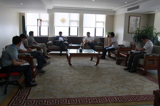 胡运成董事长会见老挝经济商务公使衔参赞