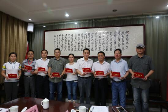 安徽三建与城南社区签署党建同盟协议书