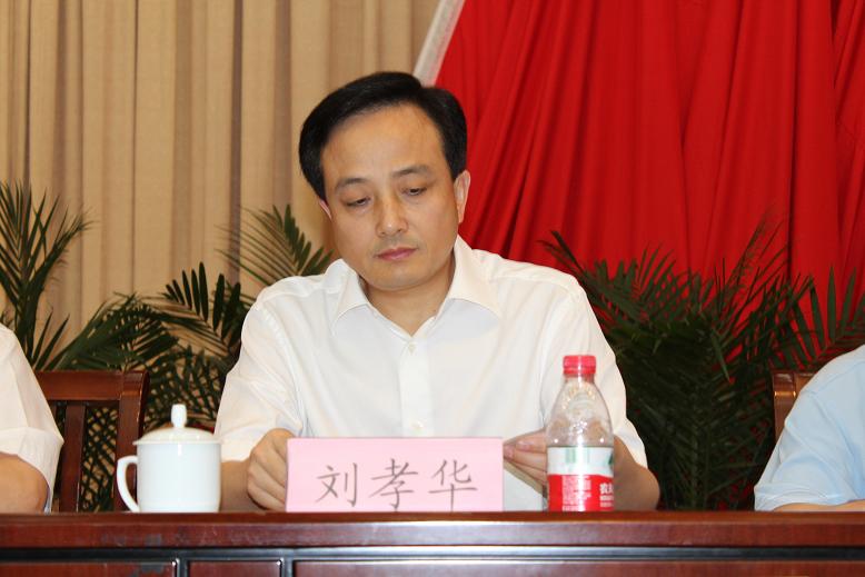 365英国上市召开庆祝建党91周年暨“两先两优”表扬、创先争优履历交流会