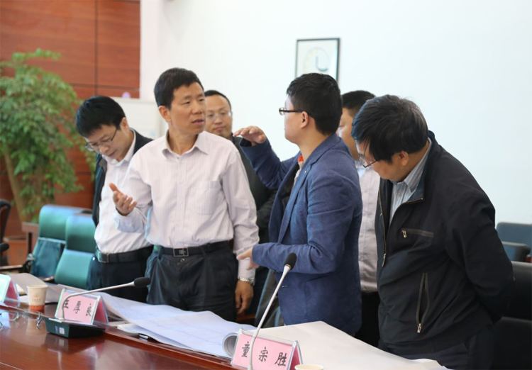 集团公司副总司理王厚良听取合肥市轨道交通4号线TJ01标项目策划汇报