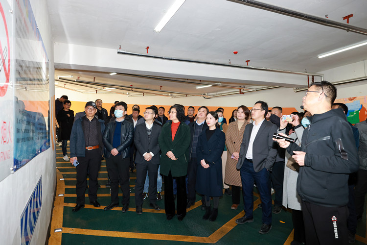 365英国上市(集团)有限公司-Official website