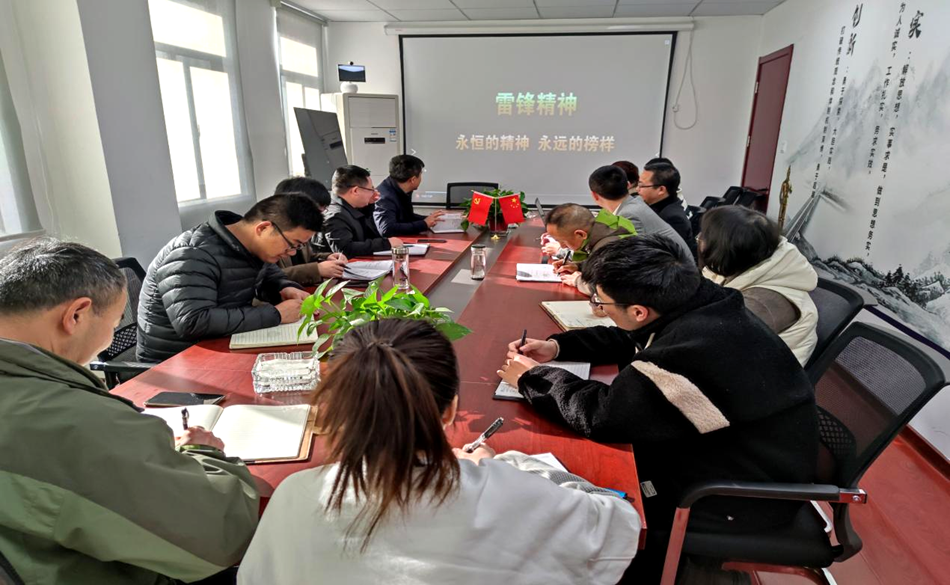 学雷锋 践行动 温顺地产开展“学雷锋月”活动 系列报道二：弘扬雷锋精神 共建绿色家园