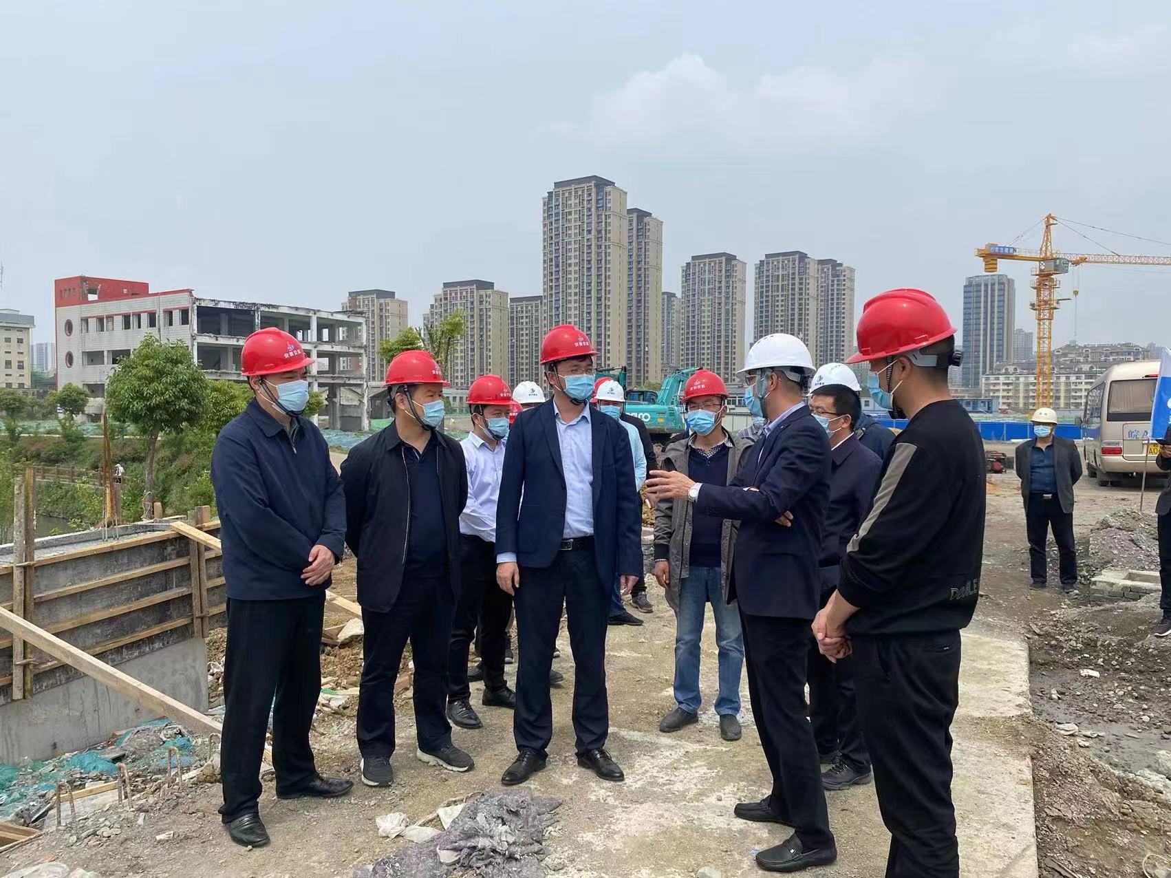 瑶海戋戋委副书记、区长童友好一行到安徽交航广德路项目调研疫情防控和清静生产事情