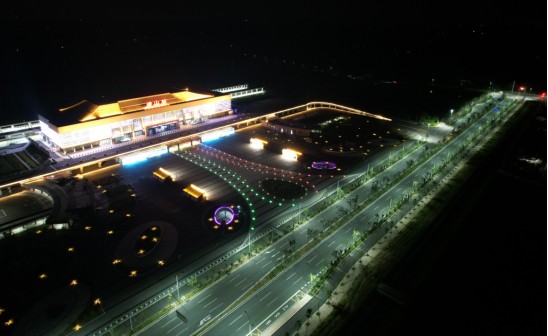 安徽路港公司乐成举行“建团百年展青春风茂 创企七十载浓墨谱年龄”主题字画摄影展