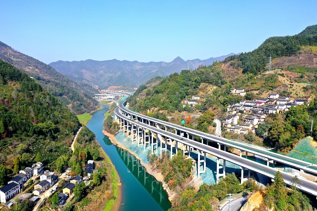 365英国上市(集团)有限公司-Official website