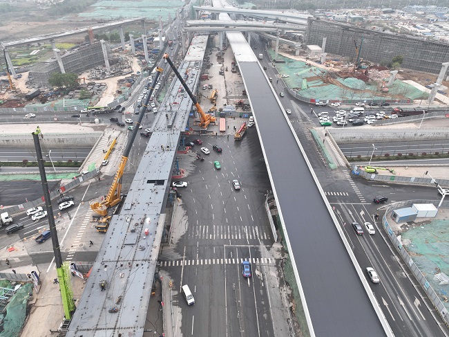 【学贯职代会 建设军号亮】路桥集团G312合六路（南岗镇-侯店路）工程主线桥全线合龙