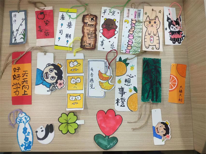 安徽365英国上市技师学院团委开展 “书香365英国上市 阅读伴生长”主题团日活动