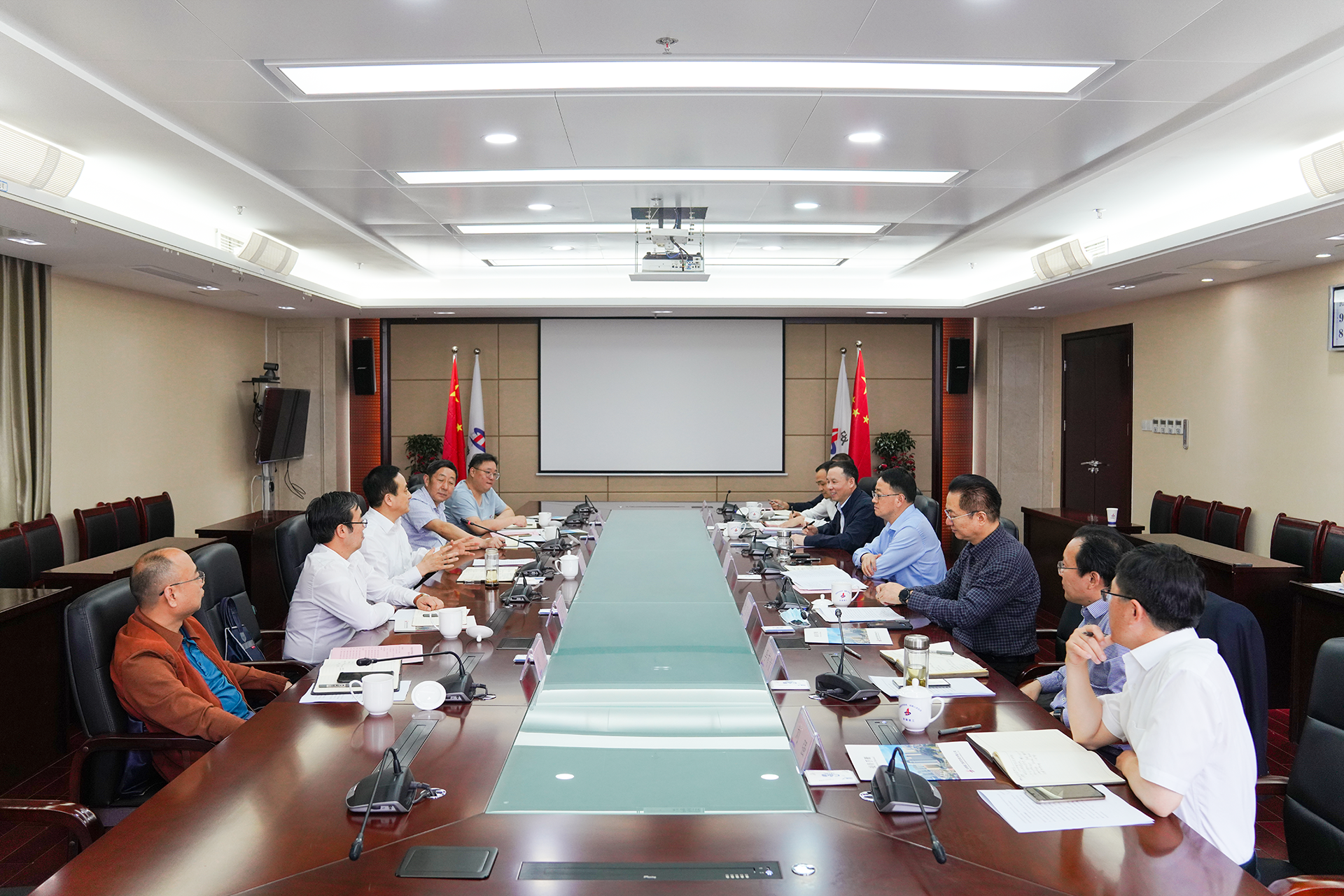 365英国上市(集团)有限公司-Official website