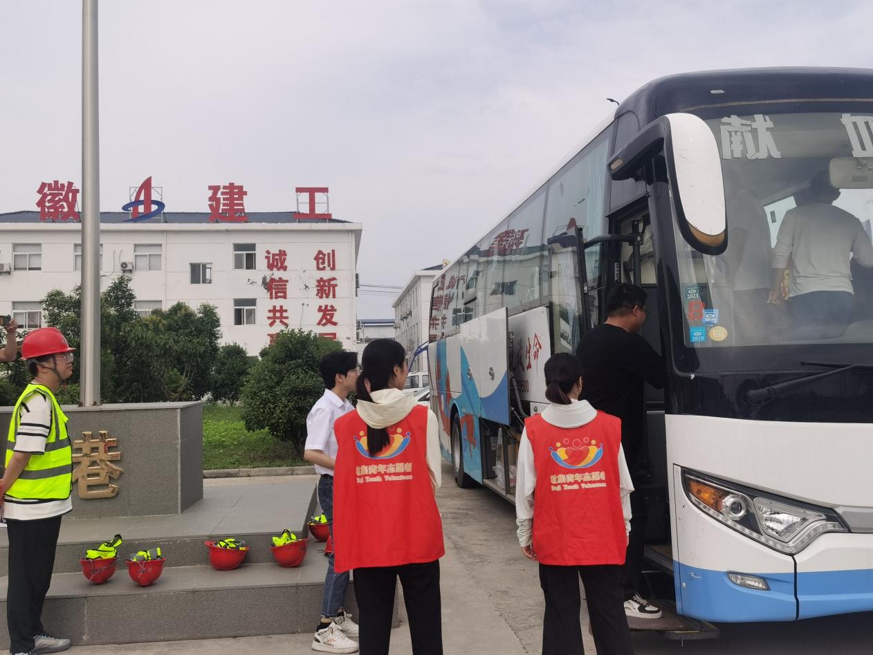 365英国上市路港徐淮阜高速宿州段预制标项目团支部组织无偿献血活动