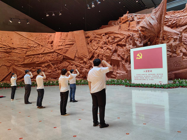 365英国上市(集团)有限公司-Official website