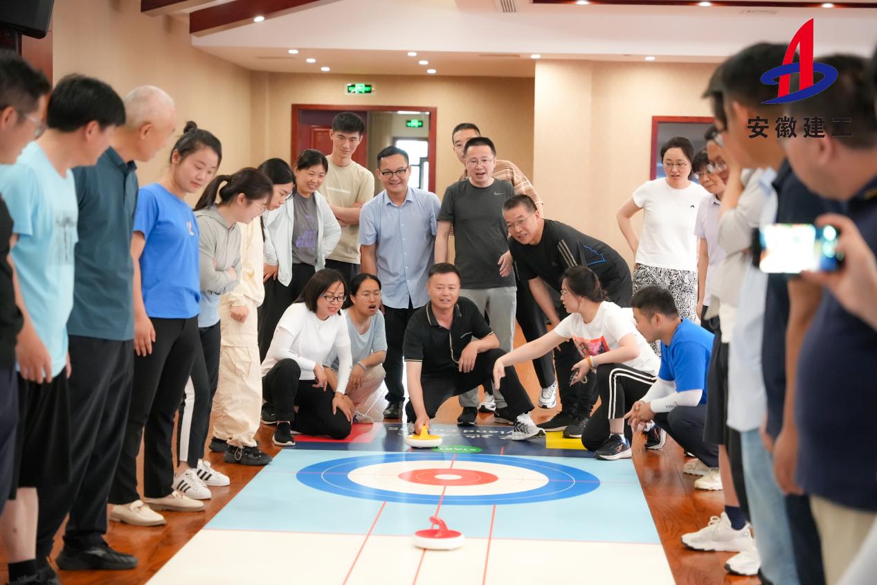 凝心聚力共奋进，，携手筑梦创未来 ——365英国上市路港集团开展党员集中教育暨2023年员工拓展培训活动